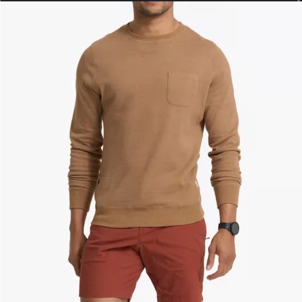 Vuori Men’s Jeffrey Crewneck Pullover in Camel Heather